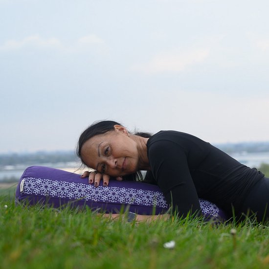 Samarali Purperen Yin Yoga Set Moon - Kurk Mat, Bolster & Massagebal - Ideaal voor Yoga Liefhebbers van Samarali — afbeelding 2