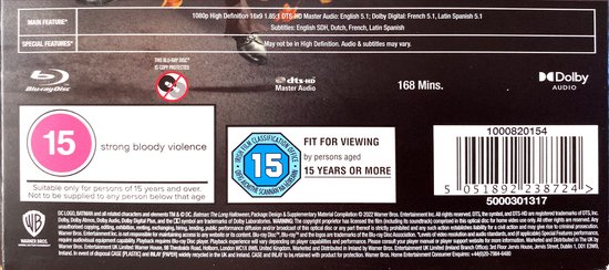 Achterkant van een Blu-ray hoes met filminformatie en leeftijdsclassificatie.