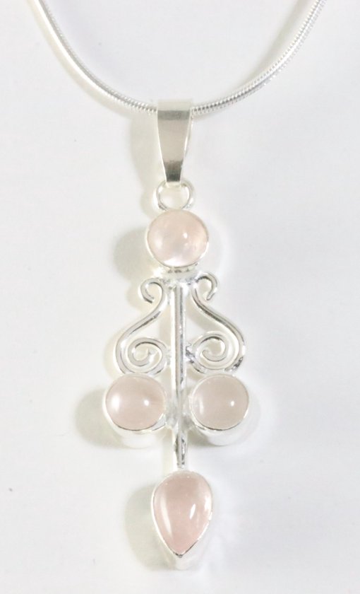 Langwerpige zilveren hanger met rozenkwarts aan ketting