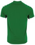 Groen sportshirt van Hummel met witte strepen op de schouders en witte boorden.