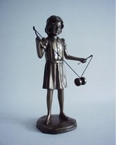 Sculptuur - 20 cm hoog - Meisje met een diabolo - brons sculptuur - decoratie