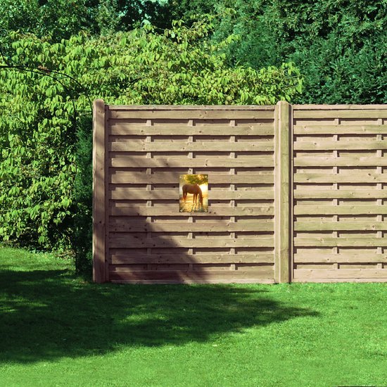 WallClassics - Poster de Jardin - Cheval Brun dans un Pâturage au Coucher du Soleil - 30x40 cm Photo sur Poster de Jardin (décoration murale pour l'extérieur et l'intérieur)