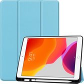 Tablet hoes voor iPad 2021 / 2020 / 2019 Hoes met Apple Pencil Houder & Auto Sleep/Wake functie - Tri-Fold book Case - 10.2 inch - Licht Blauw
