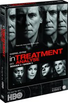 DVD box met Gabriel Byrne's gezicht in segmenten, 4 portretten, HBO logo en 'In Treatment' titel.