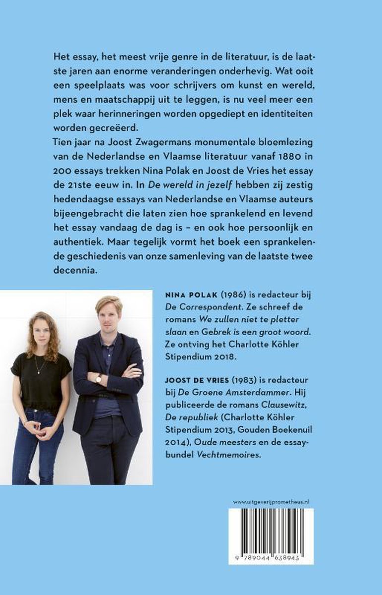 Achterkant van boek 'De wereld in jezelf' met tekst en foto van Nina Polak en Joost de Vries.