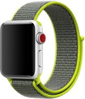 KELERINO. Sport loop bandje geschikt voor Apple Watch 38/40/41 mm - Groen