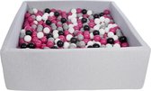 Ballenbak vierkant - grijs - 120x120x40 cm - met 900 wit, fuchsia, grijs en zwarte ballen