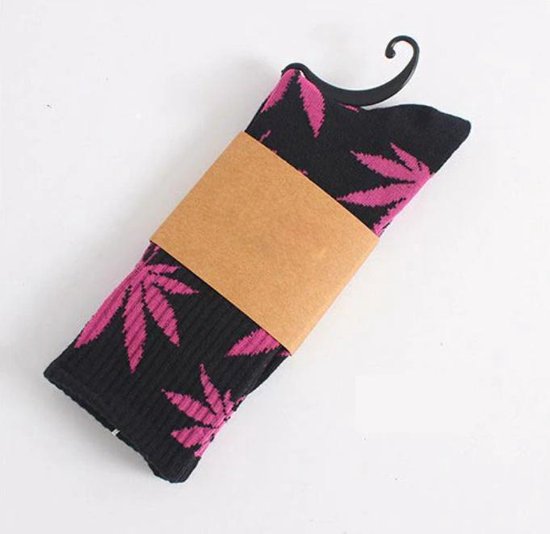 Wiet sokken - Cannabis sokken - Hemp Leaf Socks - Skate sokken - Rasta sokken – Hennep sokken – Wietsokken - Wiet Grinder - Sokken - Feest Sokken - Zwart/Roze