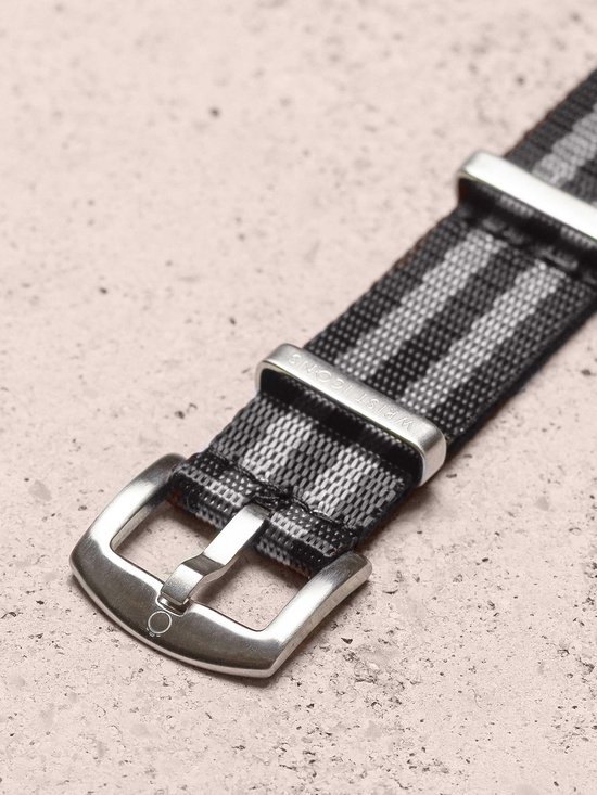Premium de sécurité Premium Bracelet NATO gris / noir James Bond - Bracelet  montre... | bol