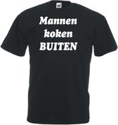 Mijncadeautje Unisex T-shirt zwart (maat L) Mannen koken buiten