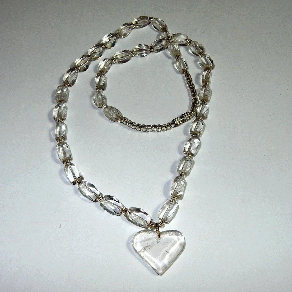 Collier van Bergkristal Edelsteen met Hart en Zilver