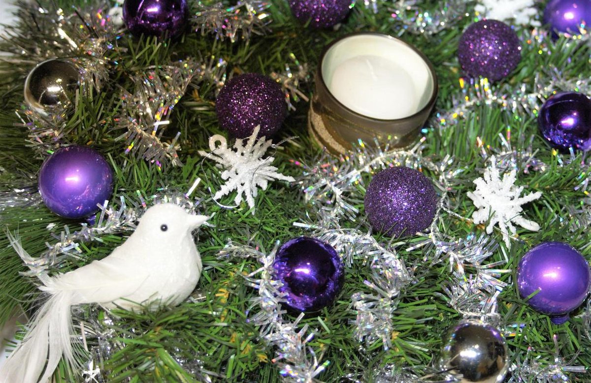 Kerst Decoratie zilver met paarse ballen en vredesduiven! | bol.com