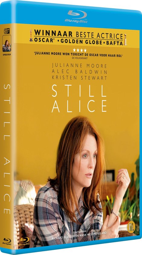 Blu-ray hoes van 'Still Alice' met Julianne Moore in geruite blouse. Verticale tekst "STILL ALICE"