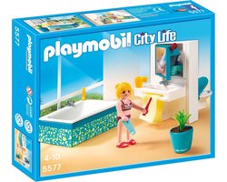 Badkamer met bad / Salle de bains avec baignoire