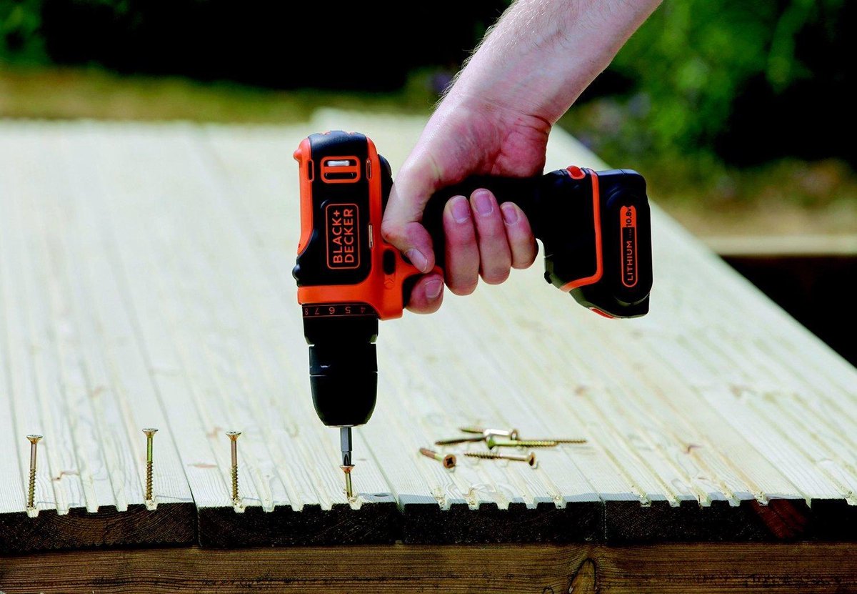 BLACK & DECKER BDCDD12-QW 10.8V 1.5Ah Ultra compact lithium-ion drill in  cardboard box