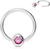 Intieme piercing ringetje steentje roze ©LMPiercings