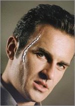 Alle artikelen van Julian McMahon