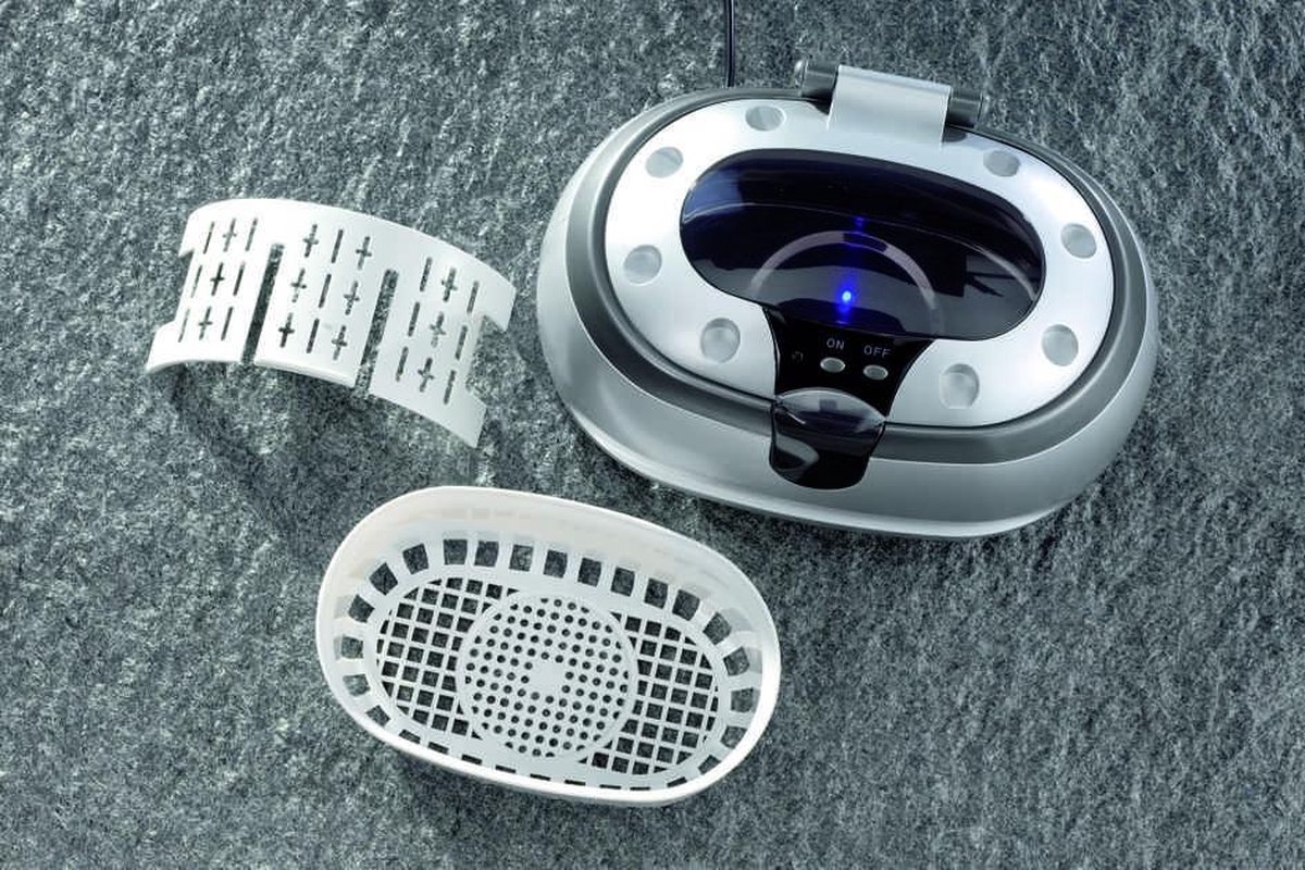 636810_7