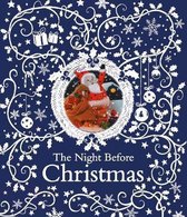 Donkerblauw boek The Night Before Christmas met witte illustraties van sneeuwvlokken en de Kerstman in een krans.
