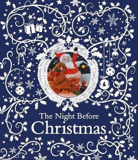 Donkerblauw boek The Night Before Christmas met witte illustraties van sneeuwvlokken en de Kerstman in een krans.