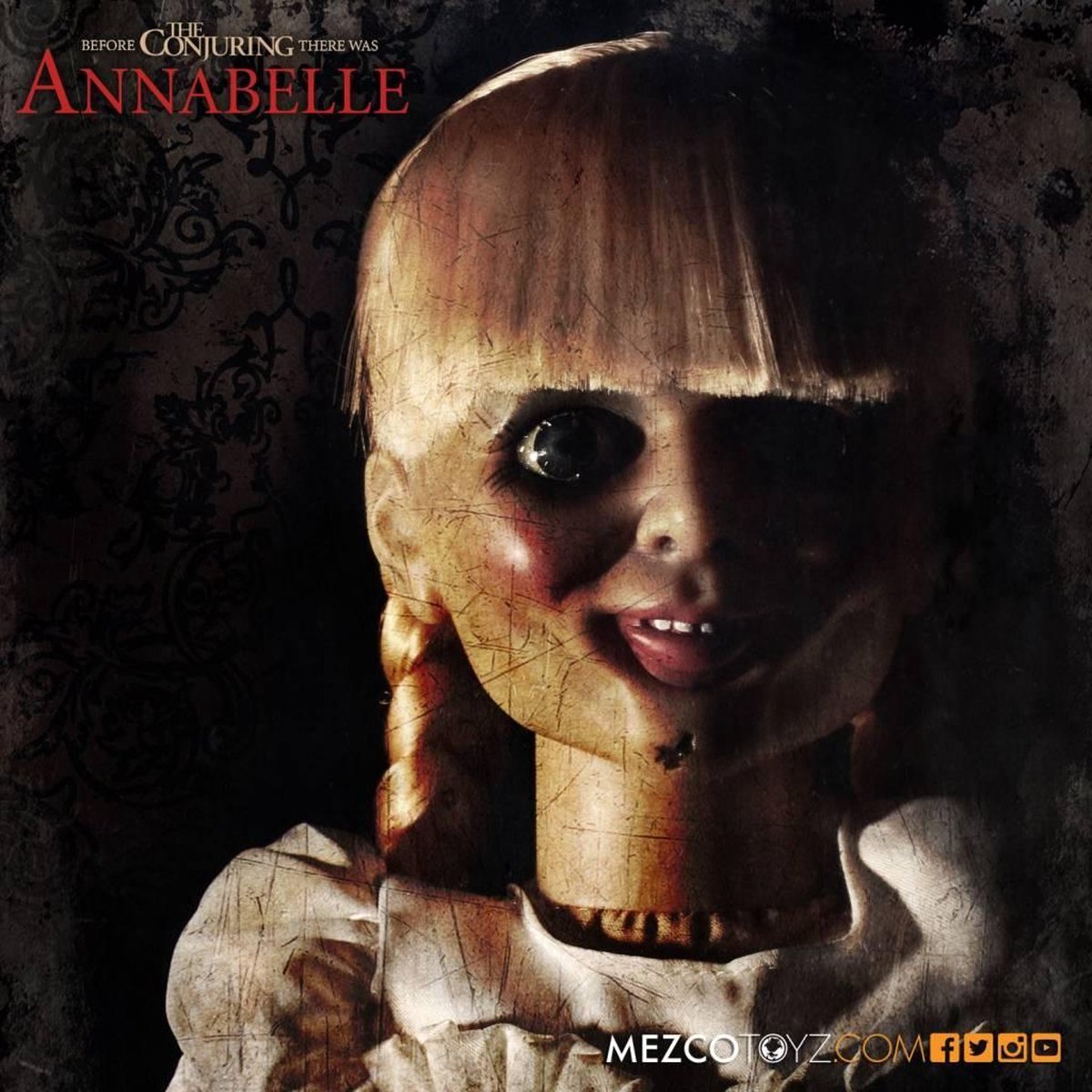 lastig criticus zak The Conjuring: Annabelle 18 inch Prop Replica Doll | bol.com