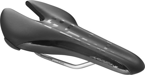 Fizik Ardea Versus