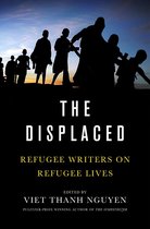 Boekomslag van "The Displaced" met tekst en een silhouet van vluchtelingen bij zonsondergang.