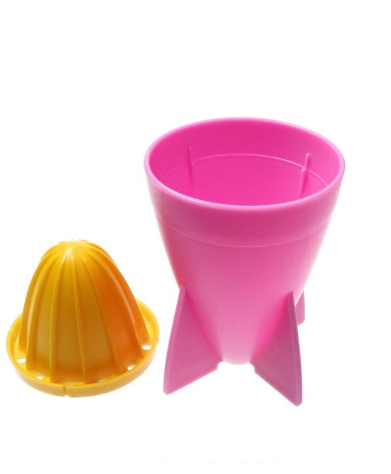 Present Time Citruspers - Sinaasappelpers 18cm - Juicer Rocket - Matthias Zschlager Design - Sapmaker - Roze van Present Time (Pt,) — afbeelding 2