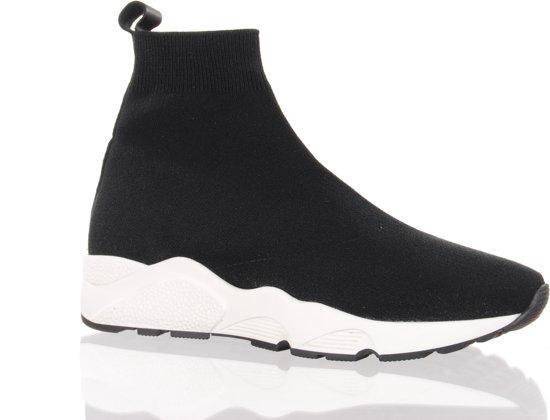 Soksneaker deals