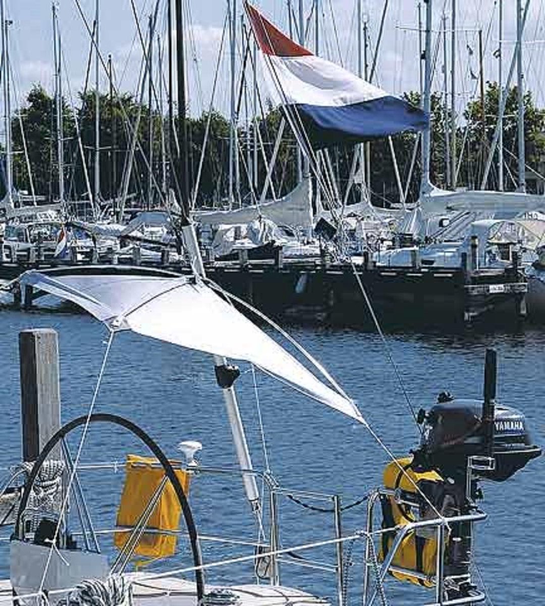 Blue Performance Sunshade Free Hanging Sunshade Free Hanging Medium