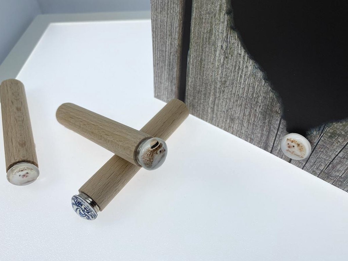 High5wood Kaartpin: Egeltjes fotohouder set van 3 + 1/ Flexibele fotostandaard pas t op meerdere formaten. Uniek en persoonlijke fotohouder.