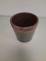 Bloempot van beton met groene kleur