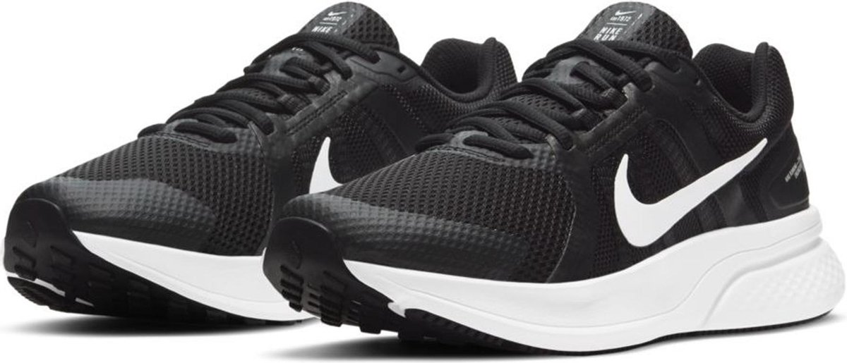 Nike Nike Run Swift 2 Sportschoenen Mannen Zwart