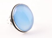 Grote ovale zilveren ring met blauwe chalcedoon - maat 18