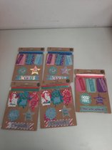 Vijf pakken met labels voor cadeautjes