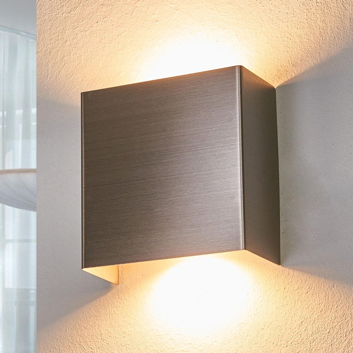 Lindby - LED wandlamp - 2 lichts - metaal, aluminium - H: 11 cm - gesatineerd nikkel - Inclusief lichtbronnen