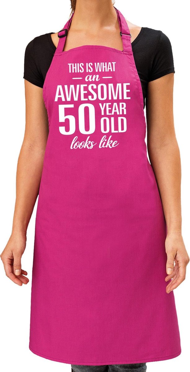 Awesome 50 year / 50 jaar cadeau bbq / keuken schort roze dames