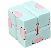 Inifnity cube | fidget toys | pastel blauw