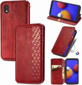 Voor Samsung Galaxy A01 Core Cubic Grid Pressed Horizontal Flip Magnetic PU Leather Case met houder & kaartsleuven & portemonnee (rood)
