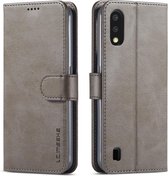 Voor Galaxy A01 LC.IMEEKE kalfsleer Horizontale flip lederen tas, met houder & kaartsleuven & portemonnee & fotolijst (grijs)