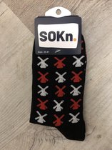 SOKn. trendy sokken "Molens" rood/wit maat 35-41  (Ook leuk om kado te geven !)