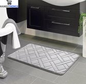 Handythings Antislip Badmat - GRATIS actie - 50 x 80 CM - Licht Grijs - Water Absorberend - Badkamermat - Badkamer Tapijt