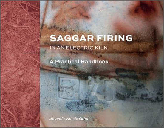 Foto: Saggar firing in an electric kiln