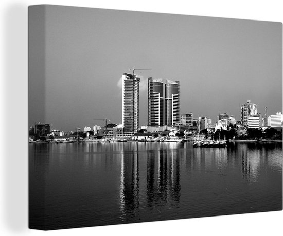 Canvas schilderij 140x90 cm - Wanddecoratie Skyline van Dar es Salaam zwart wit - Muurdecoratie woonkamer - Slaapkamer decoratie - Kamer accessoires - Schilderijen