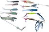 Divers leurres : shads gris, roses et transparents, un leurre aspect crevette et deux spinnerbaits.