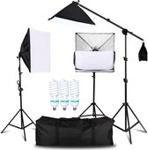 SupplyU Softbox Studiolampen Set - Studio Lampenset Met Statieven, Diffusers, Zandzak 3x E27 Socket 5500K Lampen en Draagtas - 40cm - Zwart