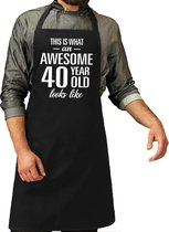 Awesome 40 year / 40 jaar cadeau bbq/keuken schort zwart voor heren -  kado barbecue schort voor verjaardag