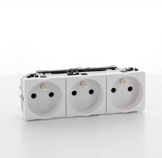 Bticino Living Light drievoudig stopcontact voorbekabeld 3X2P+A 16A wit -  N4142M3AN | bol.com