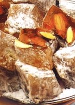 Turkse fruit abrikozen smaak met amandel en pinda 10x 300 gram