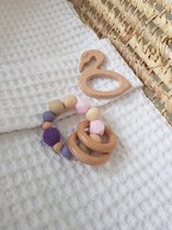 kraamcadeau babygift houtenspeelgoed bijtring rammelaar
